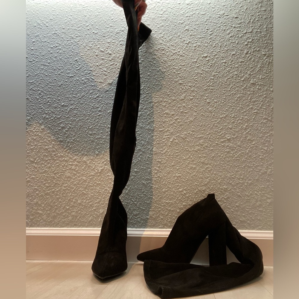Qupid black heeled boots